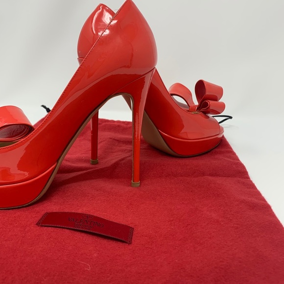 Valentino Coral Heels - Picture 3 of 8